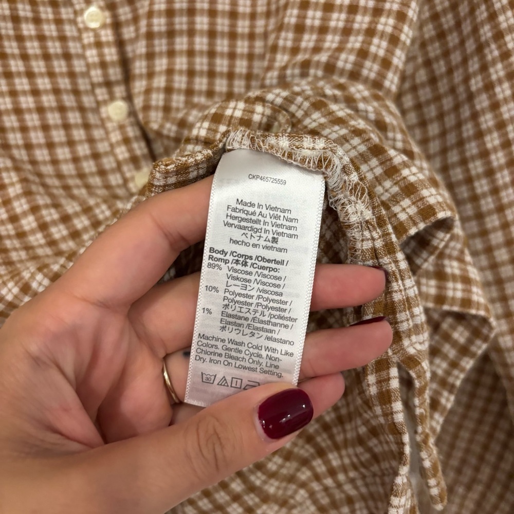 Madewell Crinkle Slim Button-Up Shirt in Plaid - Picture 5 of 6